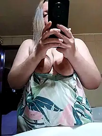 HotStepmomm