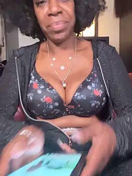 Kennady_Buxum_Goddess