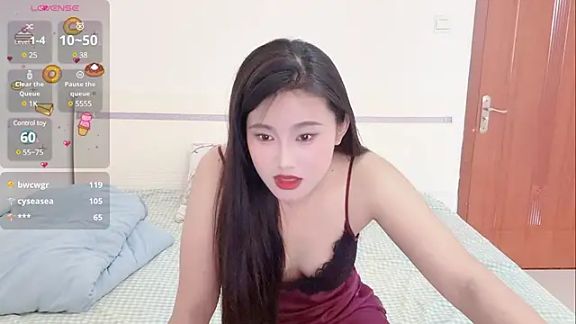 Nicole-e