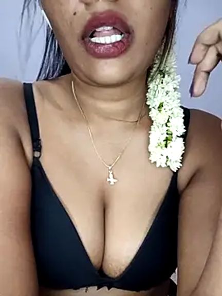 Tamil_kavinila