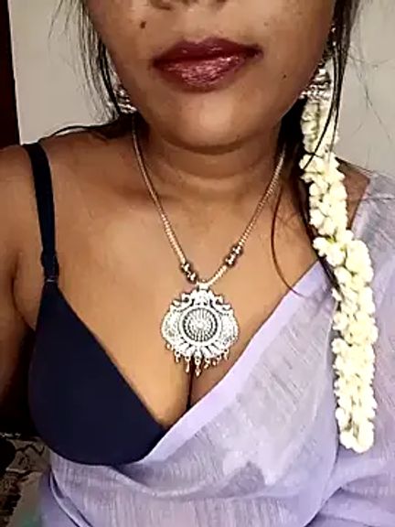 Tamil_kavinila