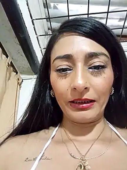 Bella_Office-Naughty1