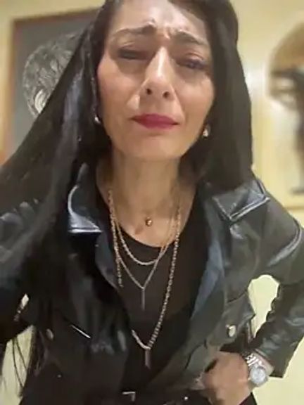 Bella_Office-Naughty1
