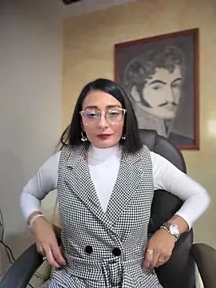 _Bella-Office1
