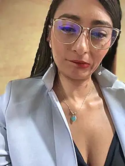 _Bella-Office1