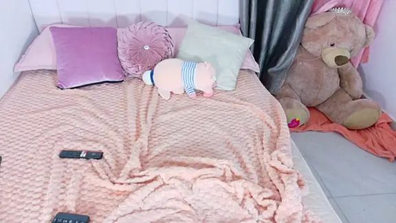 Sofia_Stanley