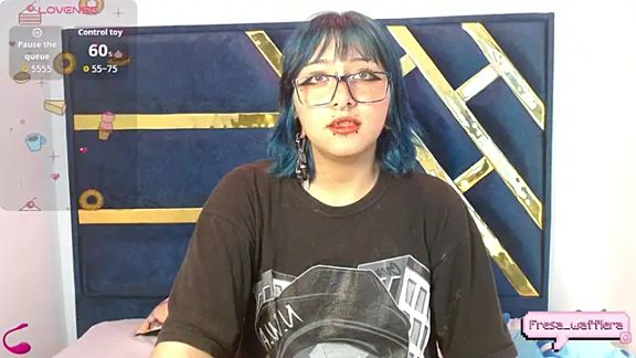 KinkyDoll69_