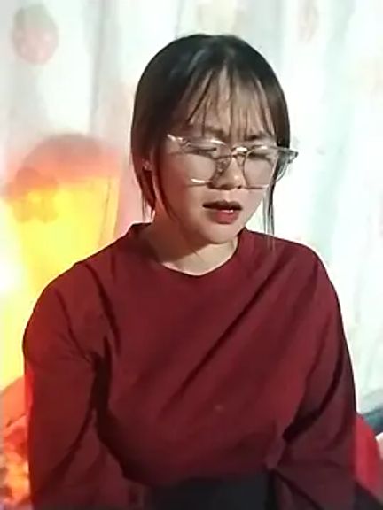 Sisi_dy01