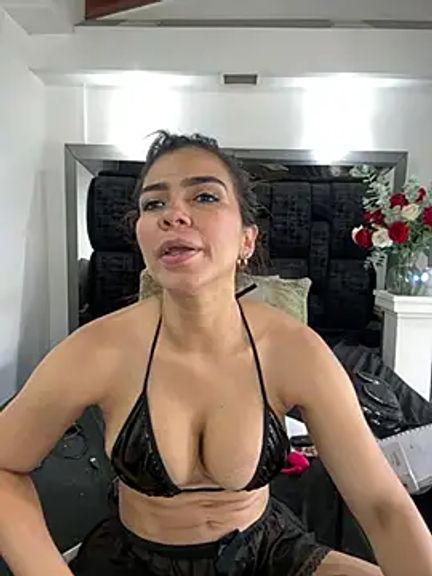 Arianna_Jones1