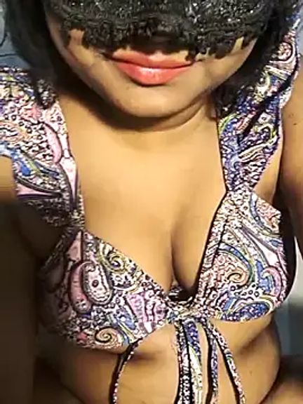 DIRTYSECRET_QUEEN_07