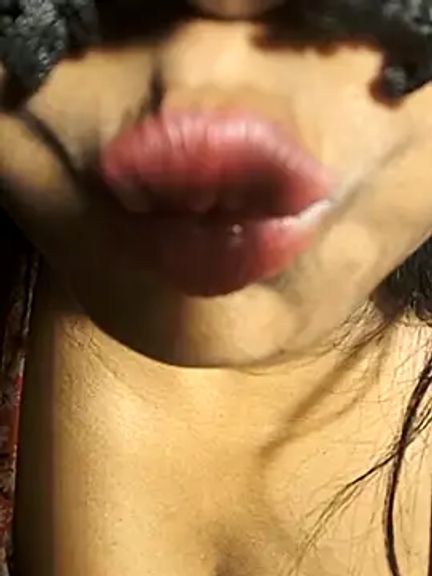 DIRTYSECRET_QUEEN_07