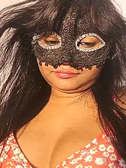 DIRTYSECRET_QUEEN_07