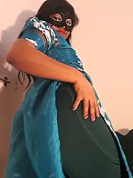 DIRTYSECRET_QUEEN_07