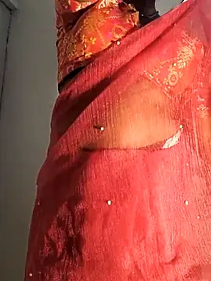 DIRTYSECRET_QUEEN_07
