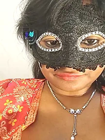 DIRTYSECRET_QUEEN_07