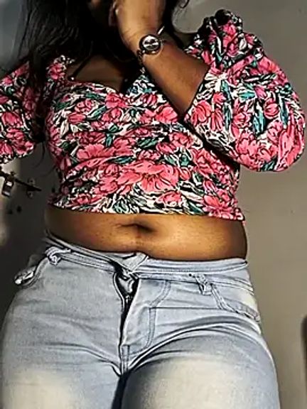 DIRTYSECRET_QUEEN_07
