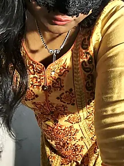 DIRTYSECRET_QUEEN_07