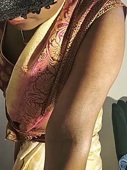 DIRTYSECRET_QUEEN_07