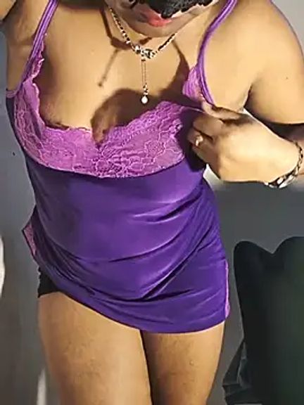 DIRTYSECRET_QUEEN_07