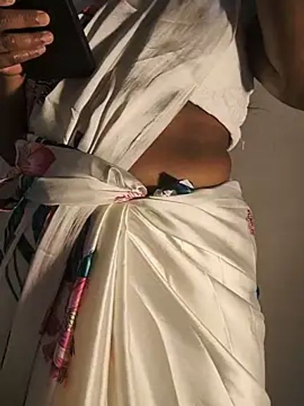 DIRTYSECRET_QUEEN_07