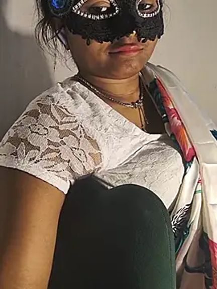 DIRTYSECRET_QUEEN_07