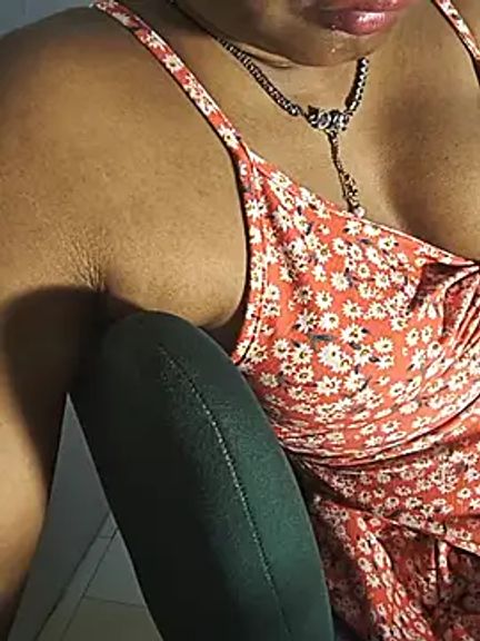DIRTYSECRET_QUEEN_07