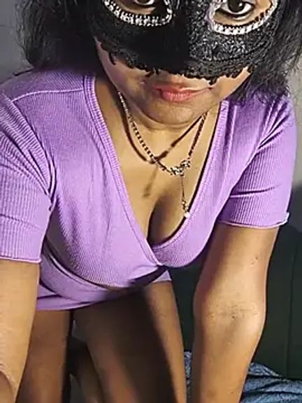 DIRTYSECRET_QUEEN_07