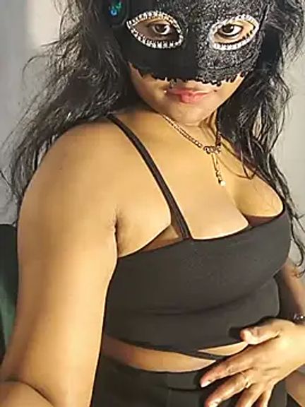DIRTYSECRET_QUEEN_07