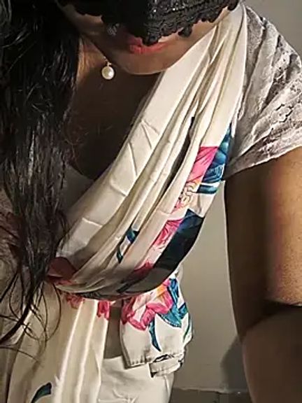 DIRTYSECRET_QUEEN_07