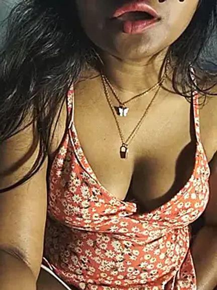 DIRTYSECRET_QUEEN_07