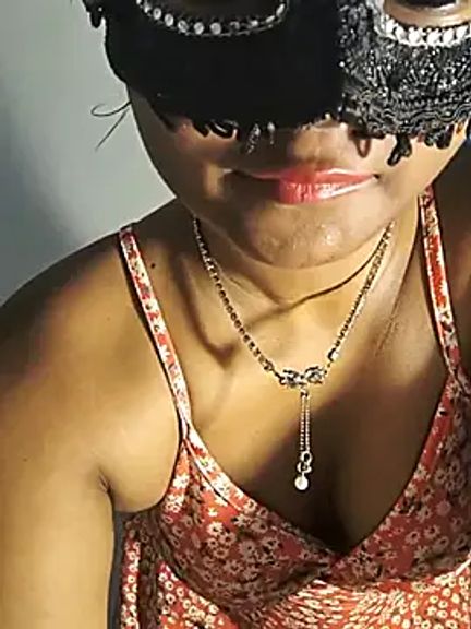 DIRTYSECRET_QUEEN_07