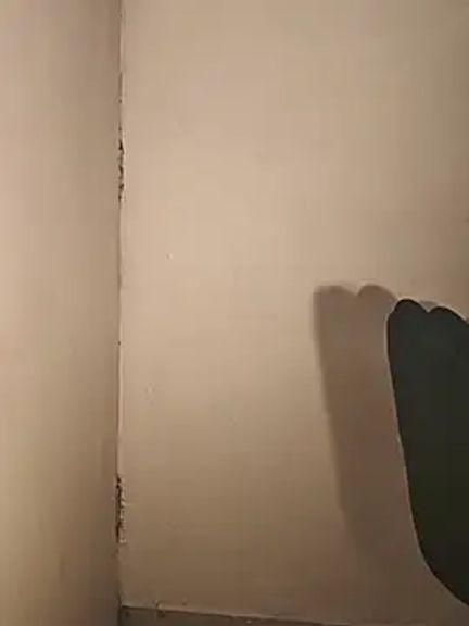 DIRTYSECRET_QUEEN_07