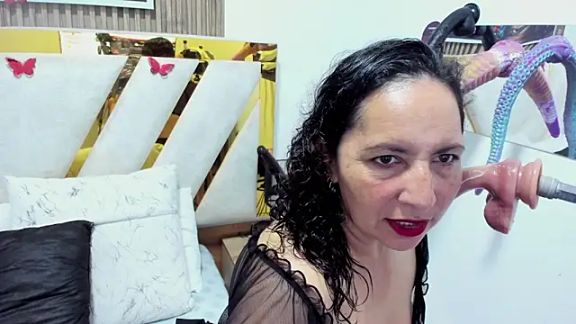 Luna_Naughty1