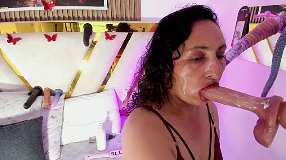 Luna_Naughty1