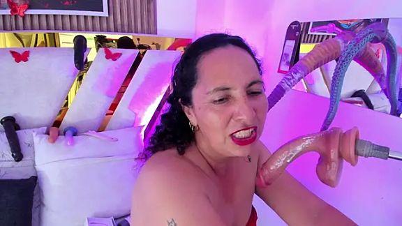 Luna_Naughty1