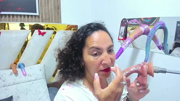 Luna_Naughty1