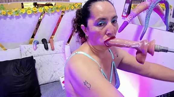 Luna_Naughty1