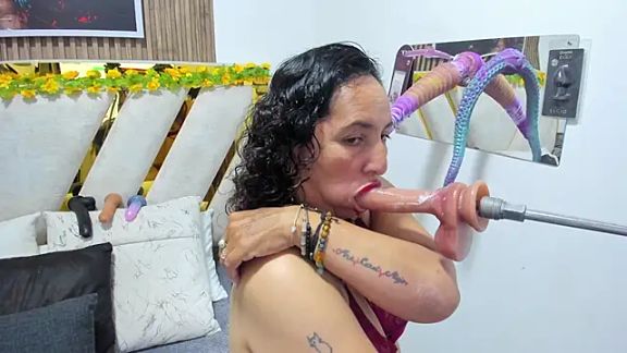 Luna_Naughty1