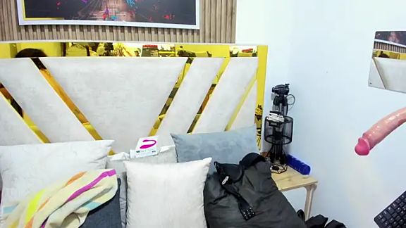 Luna_Naughty1