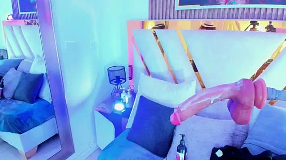 Luna_Naughty1