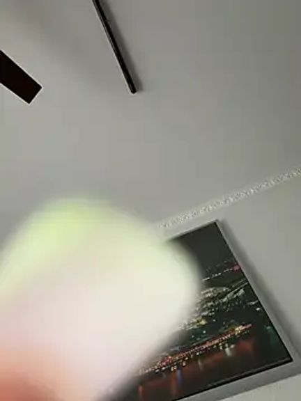 Hornyblond_Bella