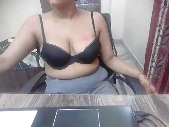 lusty_kaira