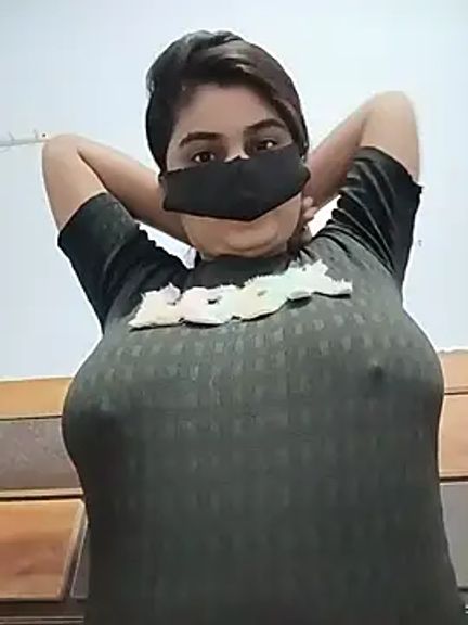 Hot-Soniya733