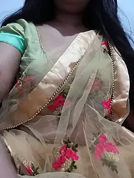 Hot-Soniya733