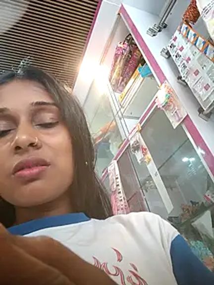 hotshreya69