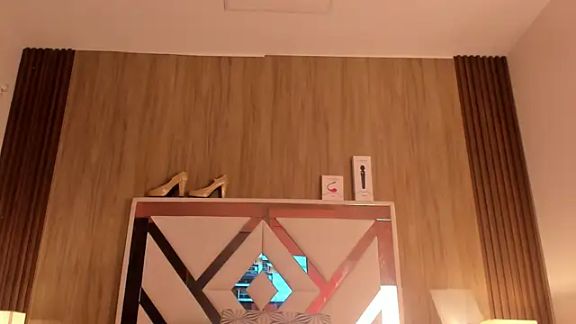 VanessaHard_as