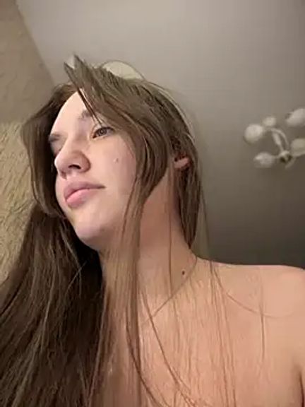 Holly_Molii