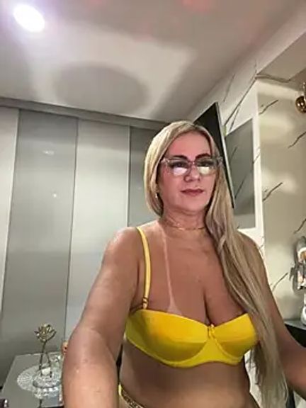 LARIANA_RIVERA23