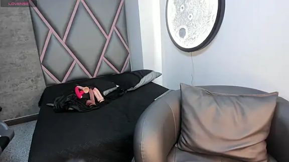 emmaa_grey