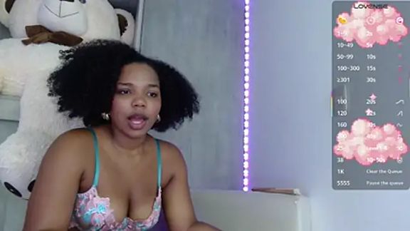 Chanell_mina